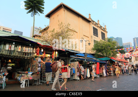 Shoppers browse Pagoda Street market in Chinatown, Singapore Stock Photo