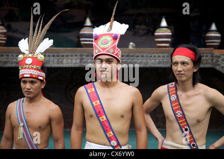 Aboriginal performers at the Formosa aboriginal park in Taiwan Stock Photo