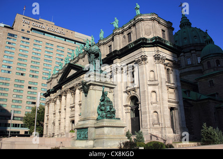 Canada, Quebec, Montreal, Mary, Queen of the World Cathedral, Queen Elizabeth Hotel Stock Photo