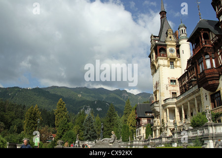 Peleș Castle is a Neo-Renaissance castle in the Carpathian Mountains, near Sinaia, Peleș Castle is a Neo-Renaissance castle in the Carpathian Mountains, near Sinaia,