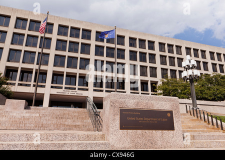 U.S. Jobs Data Week: Labor Market Reports and Federal Reserve Policy Implications for January 2026