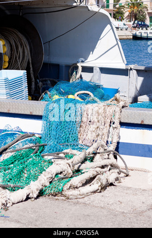 Trawling Rope fishnet trawl rope putdoor in summer at harbour fishing Stock Photo - Alamy