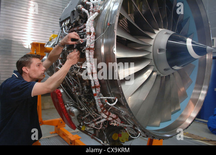 Mounting a V2500 engine, Dahlewitz Stock Photo