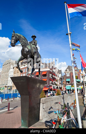 Amsterdam: Statue of Wilhelmina on a horse at the Rokin - Amsterdam, Netherlands, Europe Stock Photo