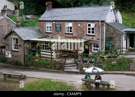 The Boat Inn, Penallt on the banks of the River Wye, opposite Redbrook Stock Photo