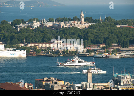 ISTANBUL, TURKEY. An elevated view of the Golden Horn and Topkapi Palace, with the Sea of Marmara behind. 2012. Stock Photo