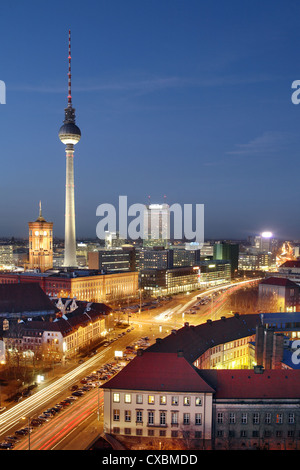 Berlin, city panorama with television tower in Berlin-Mitte. From left: Rotes Rathaus, Fernsehturm, Park Inn Hotel, Muehl dam Stock Photo