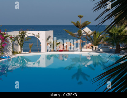 seaside hotel pool, kamari beach, santorini, greece Stock Photo