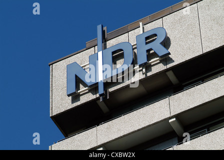 Hamburg, Logo of the North German Radio on the facade of the headquarters of the NDR Stock Photo