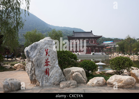 historical，Tour，architecture，Chinese Culture，outdoors，ancient，building，Art work，art，Building Exterior，water，Pond，stateliness， Stock Photo