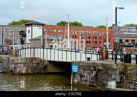 Prince Street Swing Bridge, Bristol, UK Stock Photo