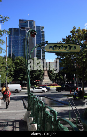 Canada, Quebec, Montreal. Victoria Square, Metro station with authentic Paris metro sign. Stock Photo