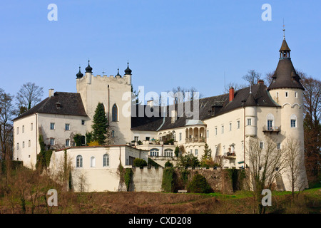 Ottensheim Castle on the danube river, Upper Austria Stock Photo