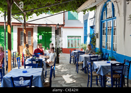 Greek taverna in centre of mountain village, Vourliotes, Samos, Aegean Islands, Greece Stock Photo