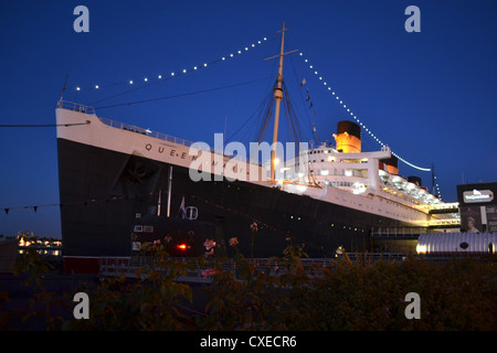 RMS Queen Mary at night, Long Beach, California Stock Photo