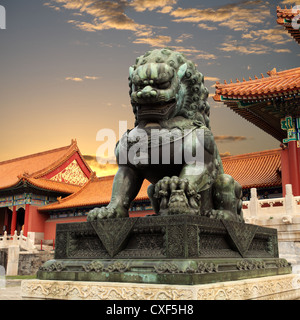 bronze lion in the forbidden city Stock Photo