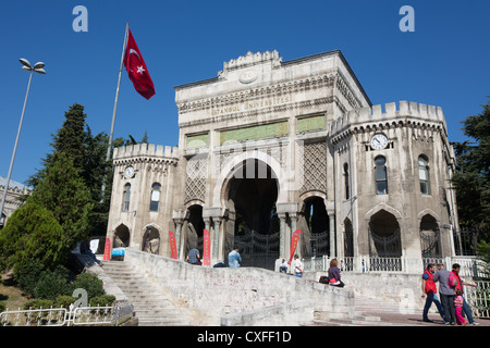 Istanbul University and Turkish flag, in Istanbul, in Turkey Stock Photo
