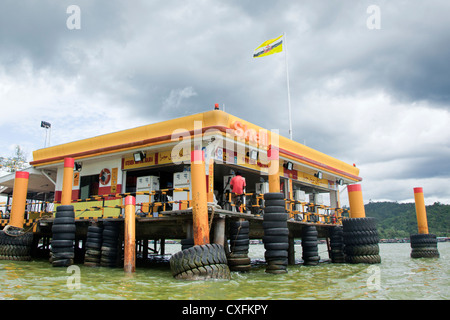 Shell petrol station in Kampong Ayer, Bandar Seri Begawan, Brunei Stock Photo