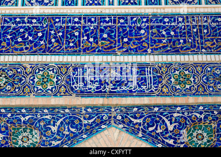 detail of tile mosaic of entrance arch, Tomb of Tamerlane, Samarqand, Uzbekistan Stock Photo