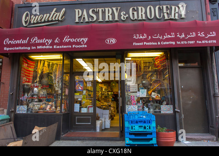 Multi-cultural market and grocery store. Devon Avenue Chicago Illinois  Stock Photo - Alamy