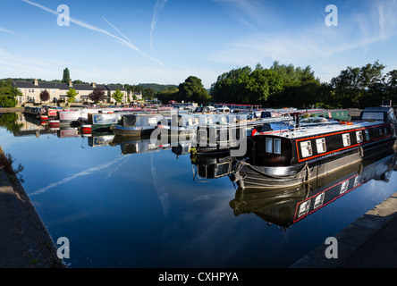 Apperley Bridge Marina on The Leeds Liverpool Canal near Bradford. Stock Photo