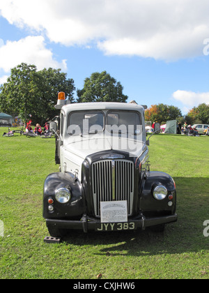 Morris Commercial Flatbed Truck circa 1950, UK Stock Photo