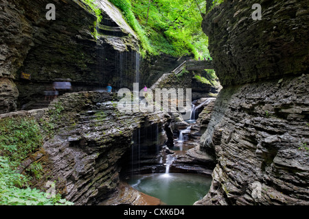 Watkins Glen State Park is a 400-foot-deep (120 m) narrow river gorge in Upstate New York Stock Photo