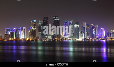 Doha skyline at night, Doha, Qatar Stock Photo - Alamy