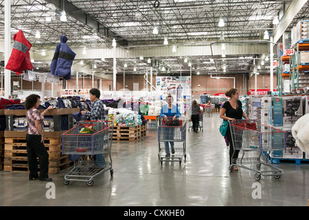 Shoppers at a Costco warehouse club supermarket in the East Harlem ...