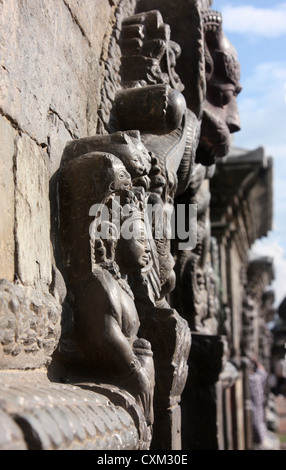Stone carvings at Pashupatinath temple, Kathmandu, Nepal Stock Photo