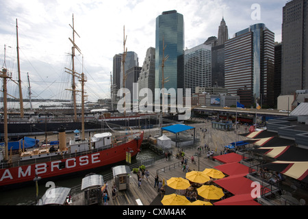 The Ambrose Light Ship at Pier 16 on the East River, Manhattan, New York Stock Photo