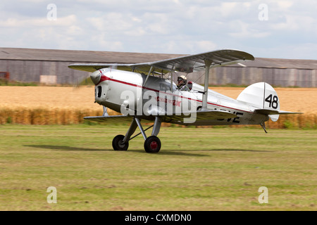 Arrow Active MKII G-ABVE landing on grass runway Stock Photo
