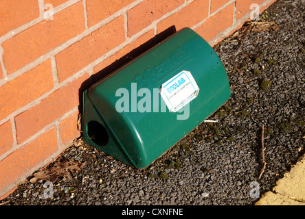 Uk rat bait box hi-res stock photography and images - Alamy