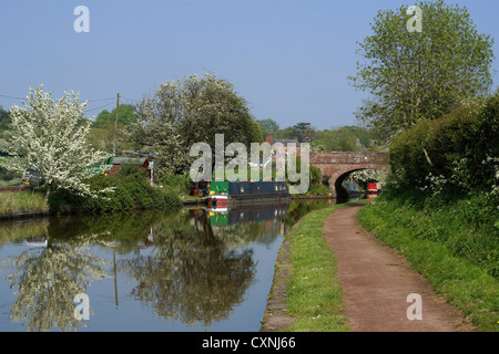 The Worcester and Birmingham canal at Tardebigge canal village in Worcestershire, the Midlands, England. Stock Photo