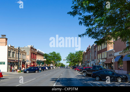 Rapid City, South Dakota, USA. 08th Sep, 2023. People gather on a ...