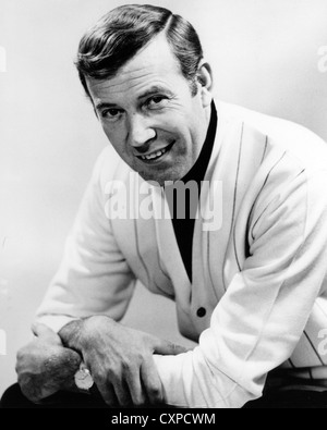 VAL DOONICAN  Promotional photo of Irish singer about 1967 Stock Photo