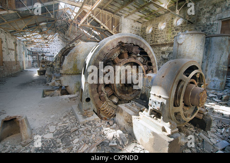 Old Abandoned Hydro Electric Powerhouse Plant Station in White River Falls Oregon Stock Photo