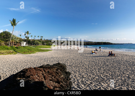 Hapuna Beach State Park with golden sand and volcanic rocks, West Coast of Big Island, Hawaii, USA Stock Photo