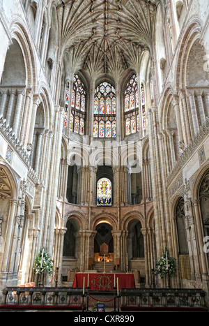 A view of the altar and architecture of Norwich Cathedral in Norfolk, England, which was built between 1096 and 1145 Stock Photo