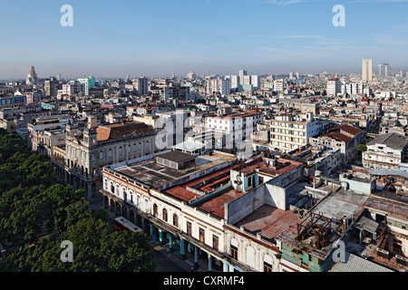 Prado, Paseo de Marti, tree-lined boulevard, panoramic view over the rooftops of Havana, Villa San Cristobal de La Habana Stock Photo