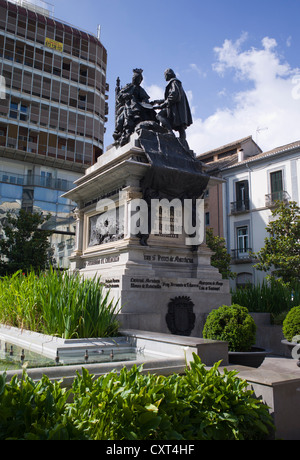 Statue of the Catholic Monarchs, Reyes Catolicos, Plaza de Isabel la Católica, Granada, Spain, Europe, PublicGround Stock Photo