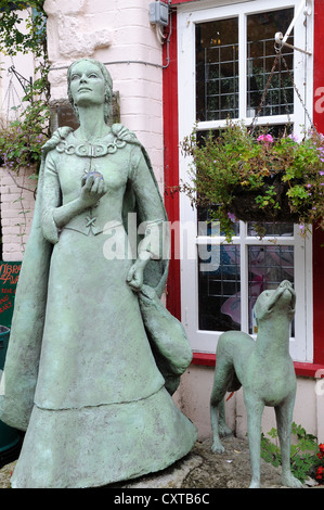 Sculpture of The Wise Woman of Wookey Hole by Phillipa Bowers Glastonbury Town  Somerset England UK GB Stock Photo