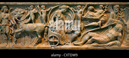 Marble sarcophagus with the myth Endymion a beautiful Shepherd loved bu the moon goddess Selene  Roman mid 2nd Century  Ad Stock Photo