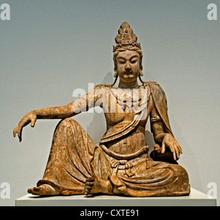 明洪武十八年彩繪木雕水月觀音菩薩像（柳木胎）, Bodhisattva 