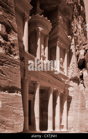 The Treasury (Khaznat el-Faroun), Petra, Jordan Stock Photo