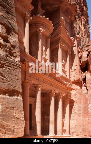 The Treasury (Khaznat el-Faroun), Petra, Jordan Stock Photo