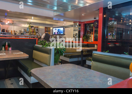 New York City, NY, USA, Inside American Vintage Retro Diners Restaurant, Chelsea Area, 'Star on 18' Manhattan, interior design 50s, commercial historical, empty room, AMERICAN DINER RETRO VINTAGE Stock Photo