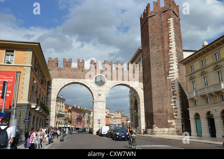 Portoni della Bra, Corsa Porta Nuova, Verona, Verona Province, Veneto Region, Italy Stock Photo