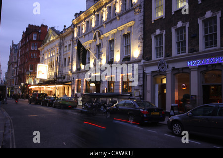 London, Londra. city, europe, a streetview from Covent Garden to Leicester square, photoarkive Stock Photo