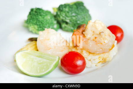 Crispy rice cake and shrimp dipping with vegetable Stock Photo